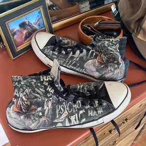 Size 10 men’s Joker Converse